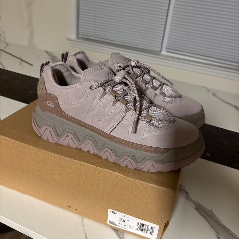 Women shoes - Picture 2 of 2